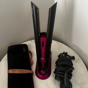 DYSON CORRALE STRAIGHTENER FUCHSIA/NICKEL **GREAT**